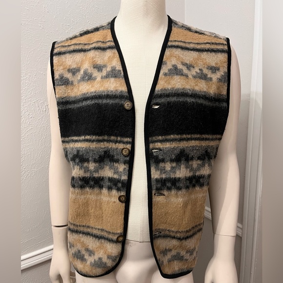 New Terrain Other - New Terrain - Wool Vest - Aztec Print